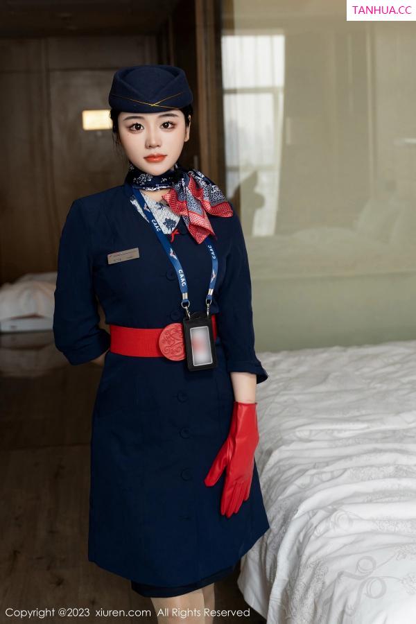   [XiuRen]高清写真图 2023.05.24 No.6790 汐汐爱吃草莓 制服美臀第7张图片
